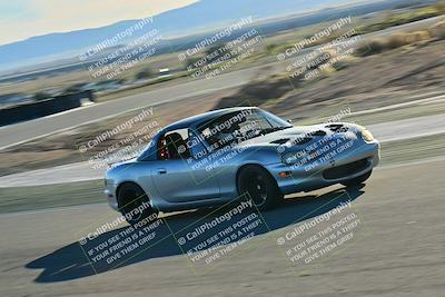 media/Dec-13-2025-Extreme Speed (Sat) [[d129ecb0b9]]/Beginner/Session 3 (Turn 5)/